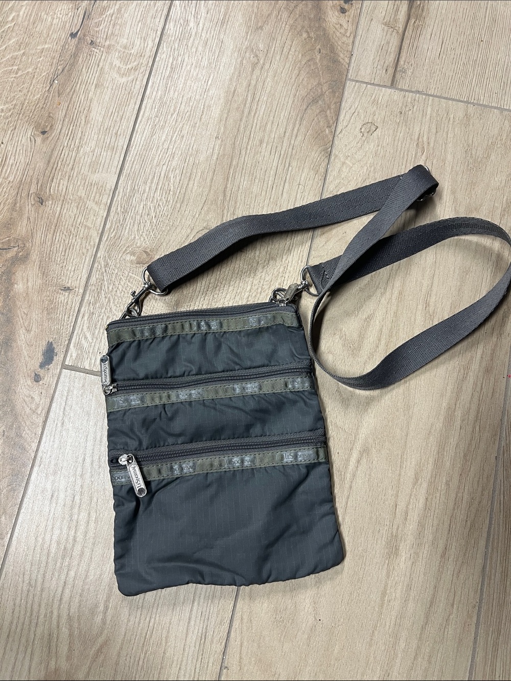 Lesportsac Black Nylon Crossbody Messenger Bag
